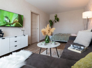 Квартира Семейная двушка у ЖД вокзала с двумя TV и кондиционером