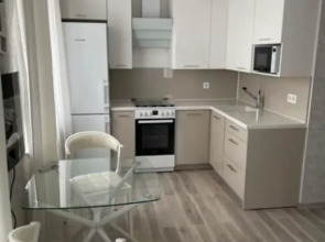 Avrova 13 Flat