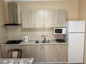 Частный Дом 120 2 Комнатный Этаж с Кухней