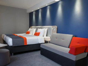 Holiday Inn Express Almaty