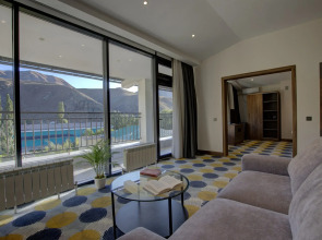 Отель Grand Khan Tengri