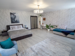 Апартаменты Красный Квадрат на Набережной