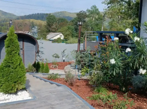 Частный Дом с Бассейном Мансардой и Видом на Горы