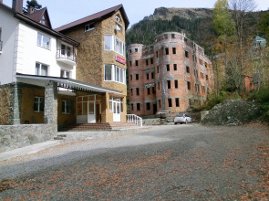 Отель Айс Черри Домбай