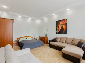 Апартаменты SpbStay с сауной на Невском проспекте 90