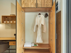 Отель Anana Ges