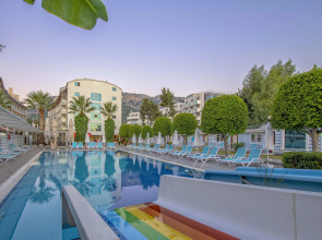 Отель Armas Beach