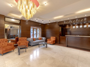 Riviera Hotel