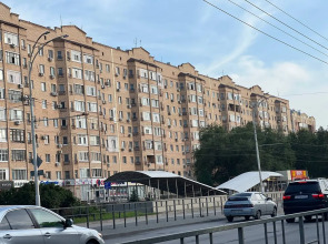 Квартира Просторная с Балконом на Строителей 2