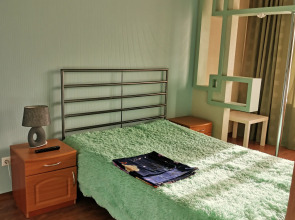 Trekhkomnatnaya V Tsentre Goroda Yugorsk Flat