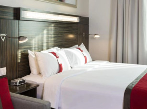 Holiday Inn Express | Dubai Internet City, an IHG Hotel