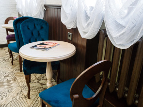 Отель Аристократ