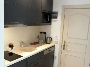 Апарт-отель Channel Suites