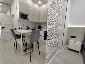 Sovremennye S Lodzhiey Apartments