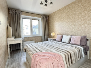 Апартаменты Шикарные трёхкомнатные в центре города вблизи Мамаева Кургана