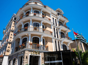Отель Leon Boutique Hotel 4
