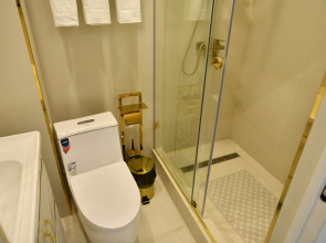 Отель QUT Hotel