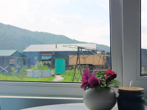 Частный дом дом среди гор