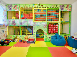 Отель «FAMILY RESORT BAMBORA»