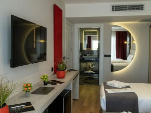 Отель Linda Port Hotel