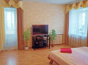 Апартаменты на Трефолева 12а