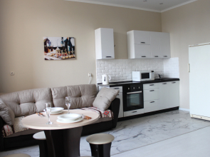 Na Bakinskoy Apartments