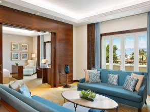 Отель The Ritz-Carlton, Dubai