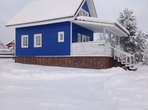 Domik Khudozhnikov Guest House