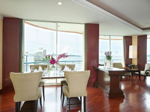 Отель Long Beach Garden Hotel & Pavilions