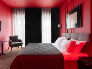 Апартаменты Red room в NikolaevBuilding