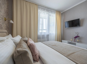 Апартаменты Квартира с видом на Волгу. ул.Карла Маркса 62. м.Стрелка. Сова-Дом