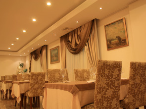 Отель Атропат