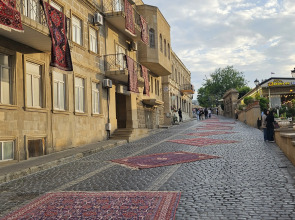 Отель La Casa Old City