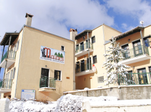 Mouses Pisoderi Apartments