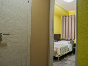 Отель Smart Business