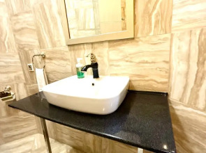 Апартаменты VipHouse Верхнеторговая 4