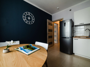 Апартаменты River Side Осенний лес