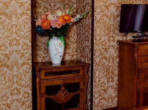 Royal Antique Boutique Hotel