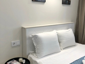 Апартаменты Озеро возле Аэропорта на 2 Гостя