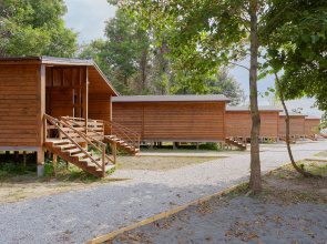 Отель Garuda Beach Village
