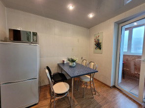 Апартаменты на Фрунзе в центре Размещение до 10-ти человек