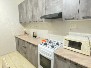 Квартира возле аэропорта с балконом