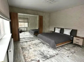 Квартира Уютная на улице Локомотивная