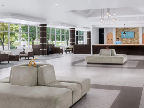 Holiday Inn Express | Dubai Internet City, an IHG Hotel