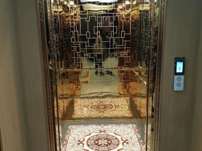 Отель Шарк Плаза