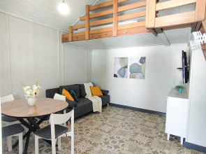 Гостевой Дом Уютный Домик с Террасой