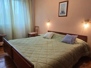 Prostornye Chistye 15 M² V 3-K 1/5 Etazh Living quarters