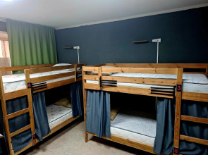 Хостел Гости