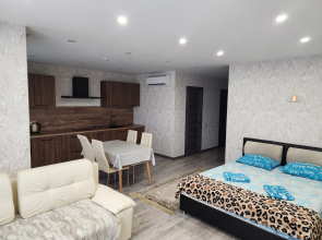 Kvartira Posutochno Apartments