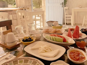 Alayaz Hotel